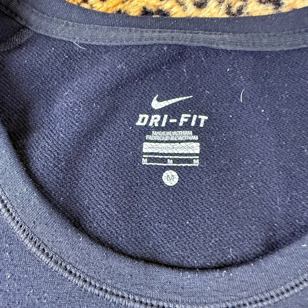 Nike Dri-FIT Navy Blue Long Sleeve Tonal Swoosh Sweatshirt Crewneck M